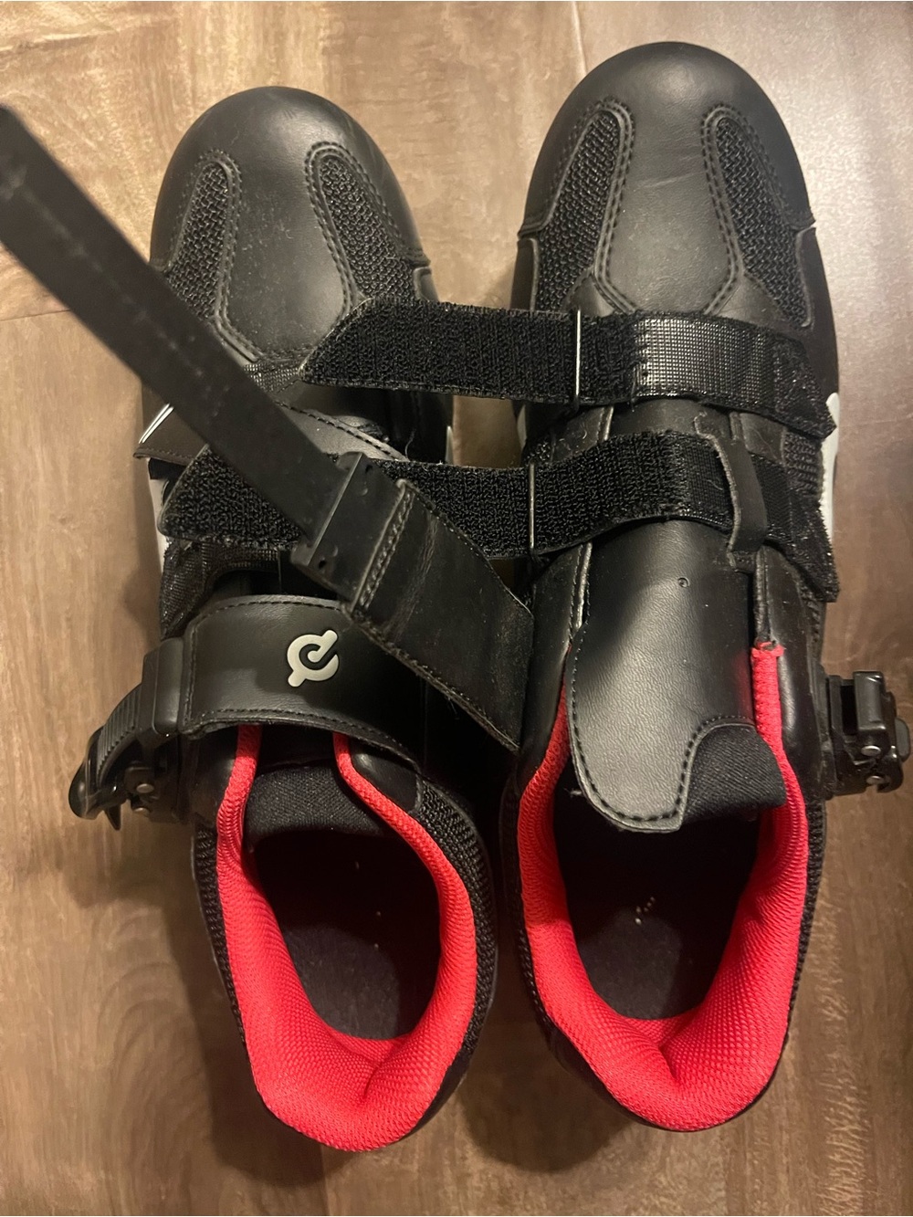 Peloton Black size 12 men's cycling shoes with Red Lining
